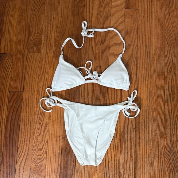Andie String Bikini Set Ribbed White size M NWOT Classic Minimalist - Picture 2 of 7